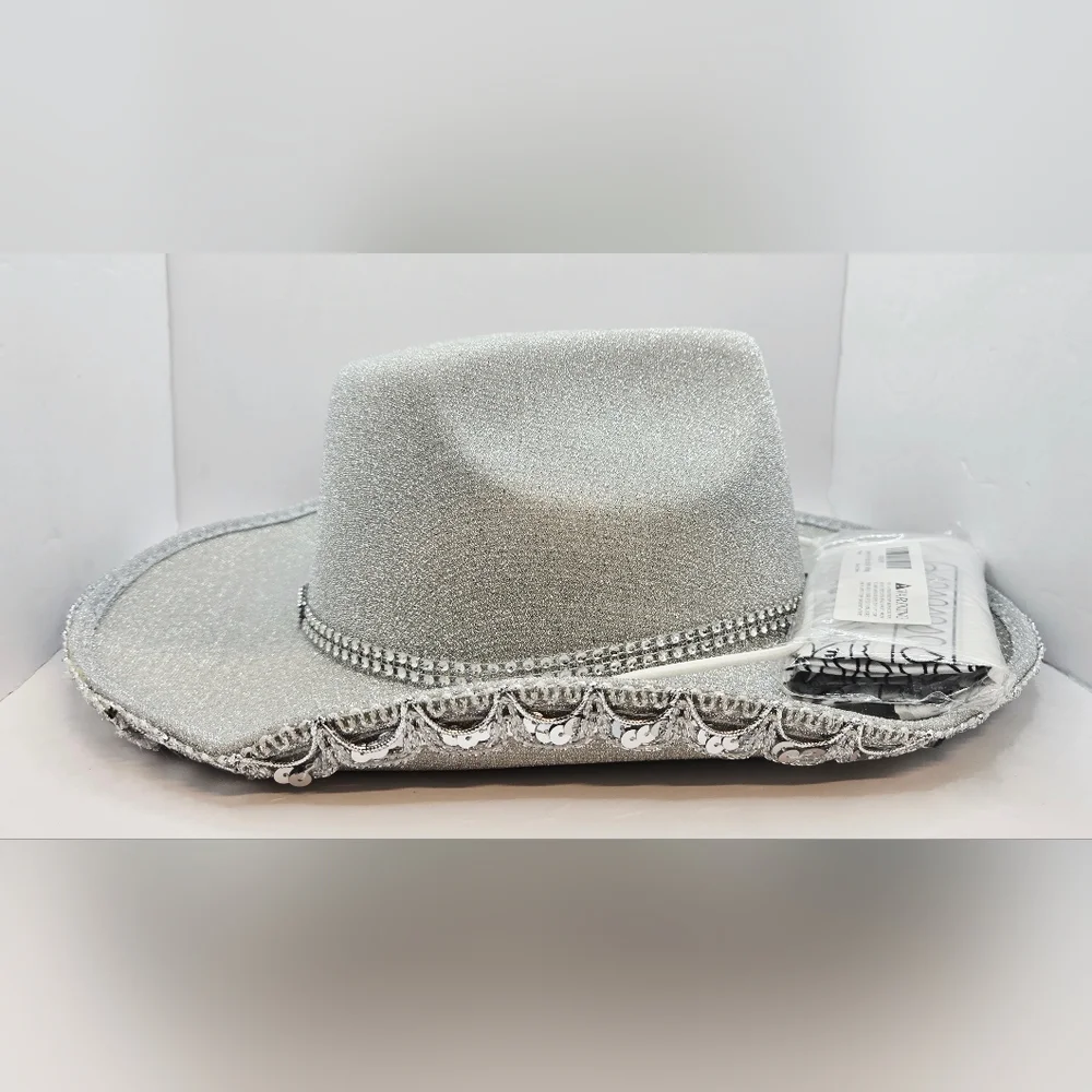 Silver Sparkley Cowgirl Hat Glitter and Sequin with‎ Bandana and Heart Glasses